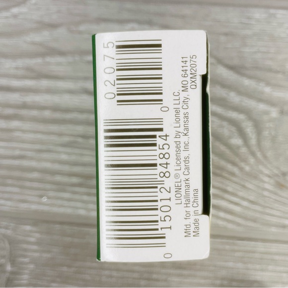 Lionel Train Hallmark Keepsake Ornaments Miniatures steam locomotive & tender 05 - Picture 4 of 7